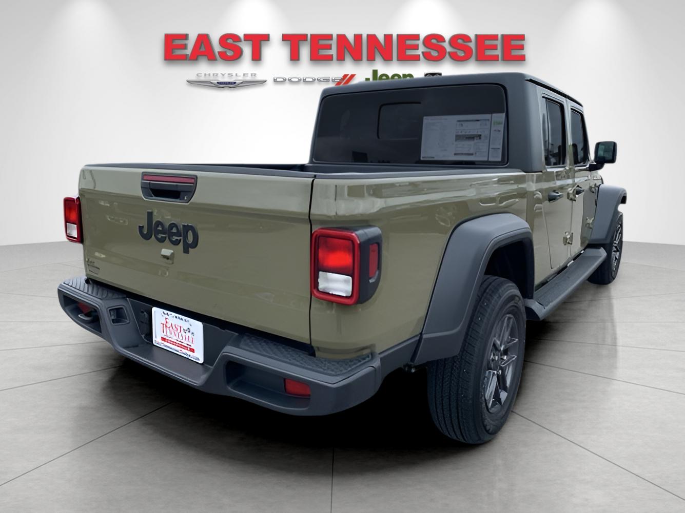 2025 Jeep Gladiator Sport S photo 3