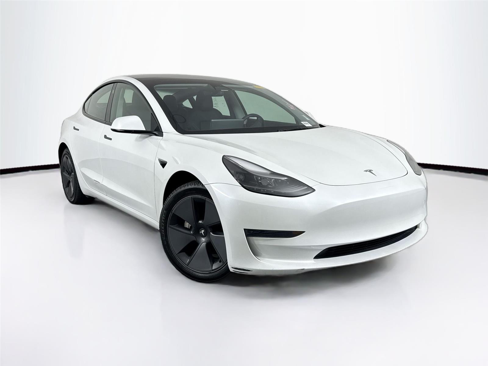 2023 Tesla Model 3 photo 4