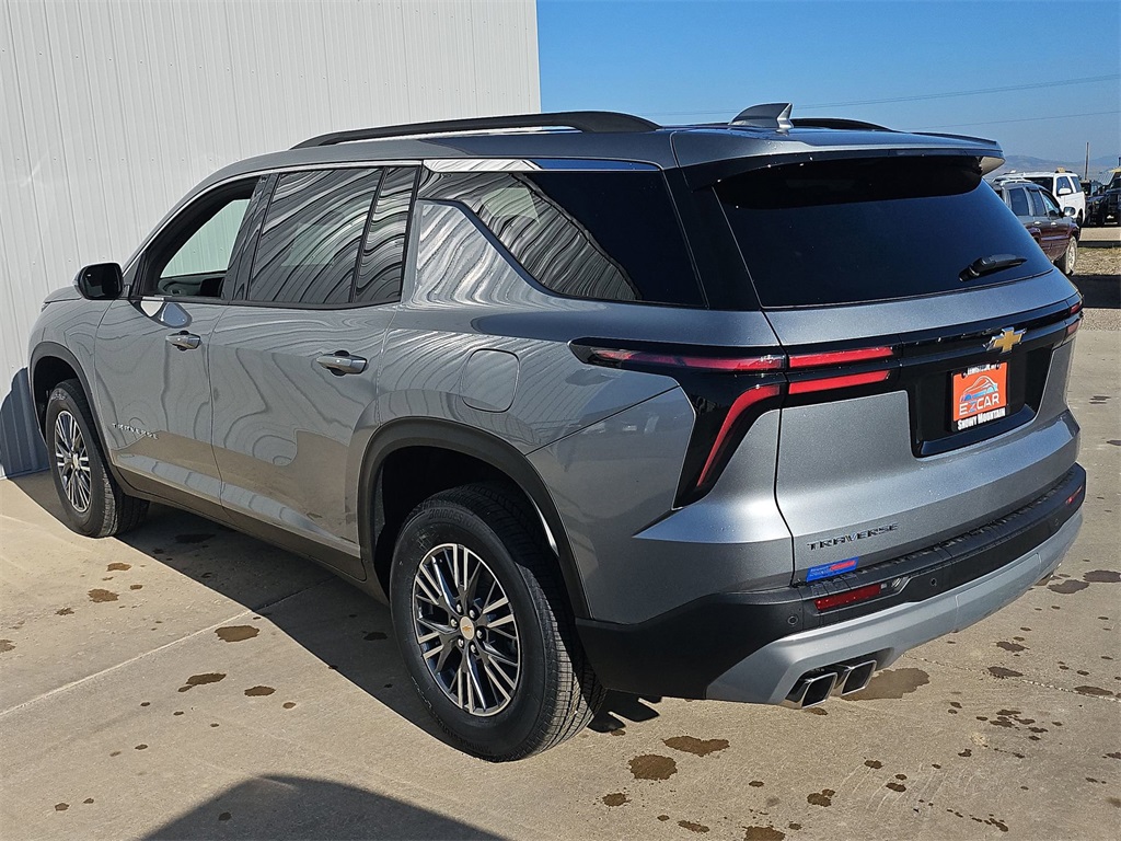 2026 Chevrolet Traverse photo 14