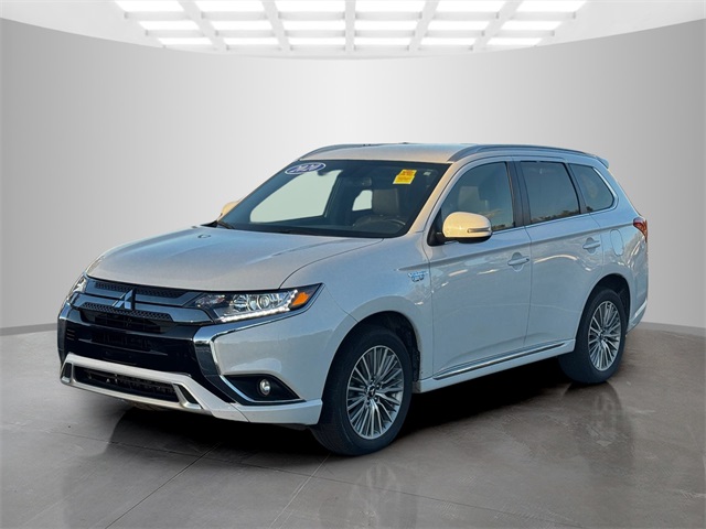 2020 Mitsubishi Outlander PHEV SEL photo 2