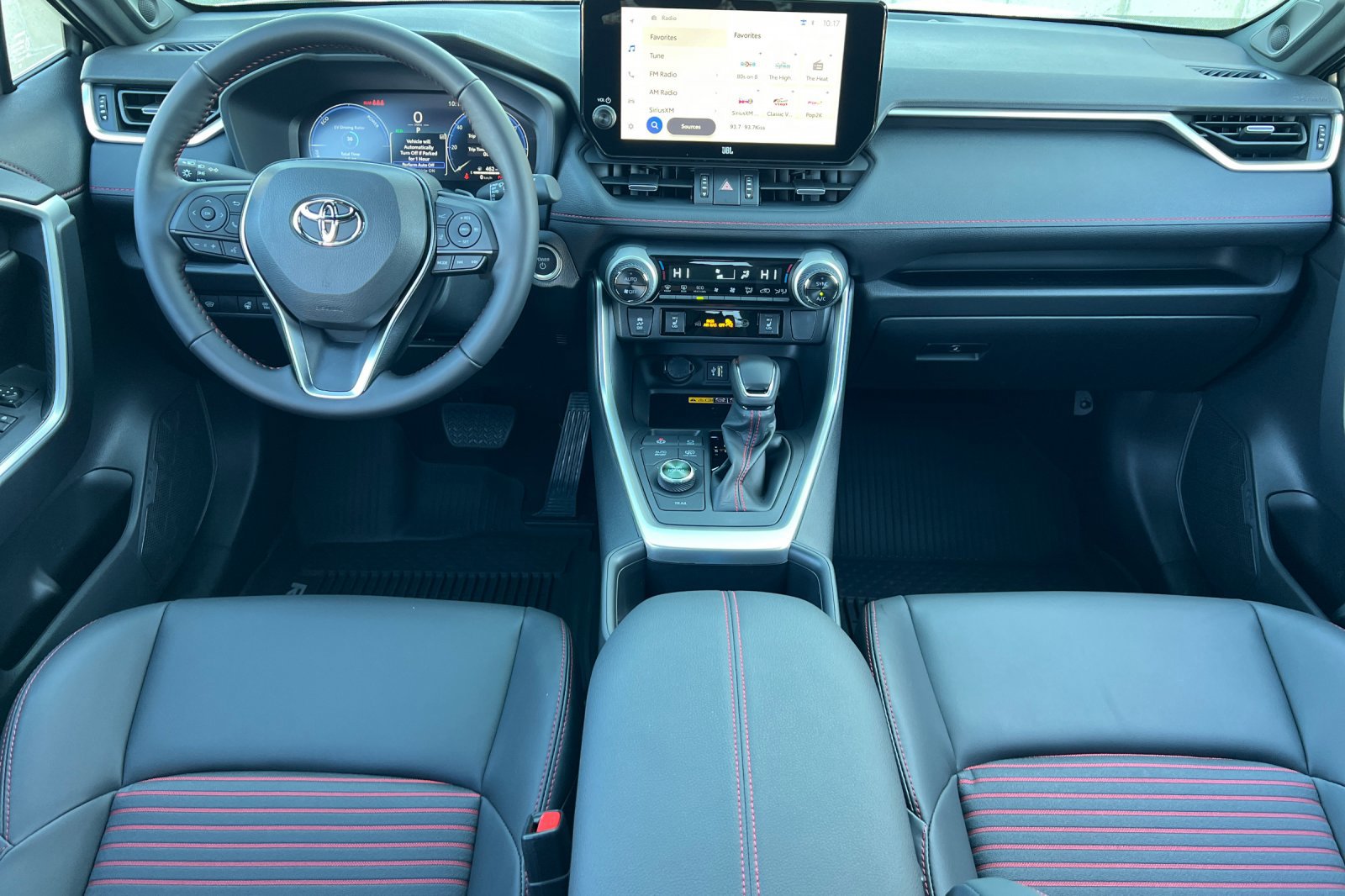 2025 Toyota RAV4 Hybrid XSE photo 8