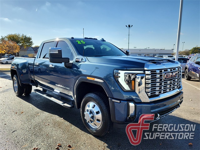 2025 GMC Sierra 3500HD Denali's photo