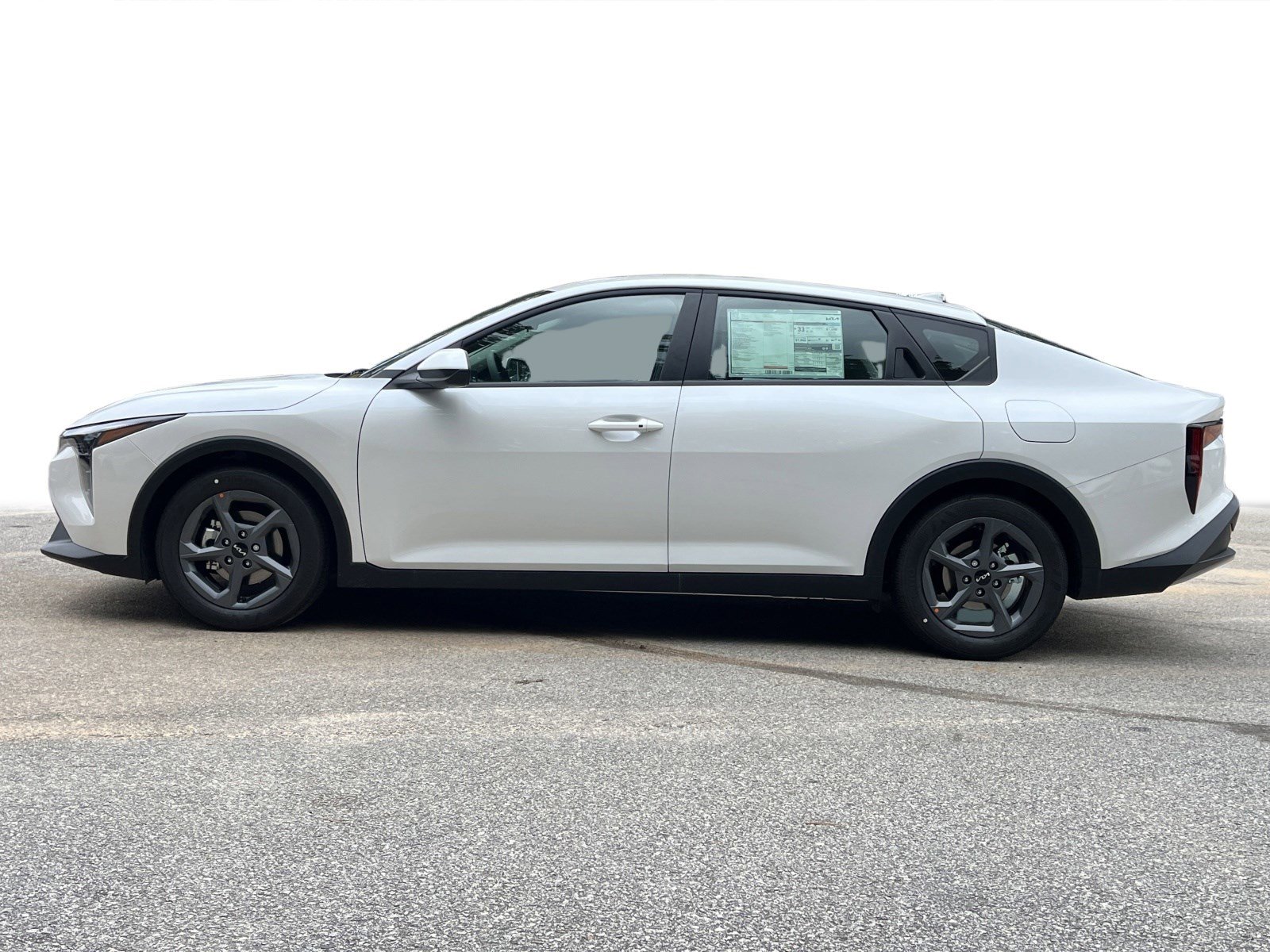 2025 Kia K4 LXS photo 2