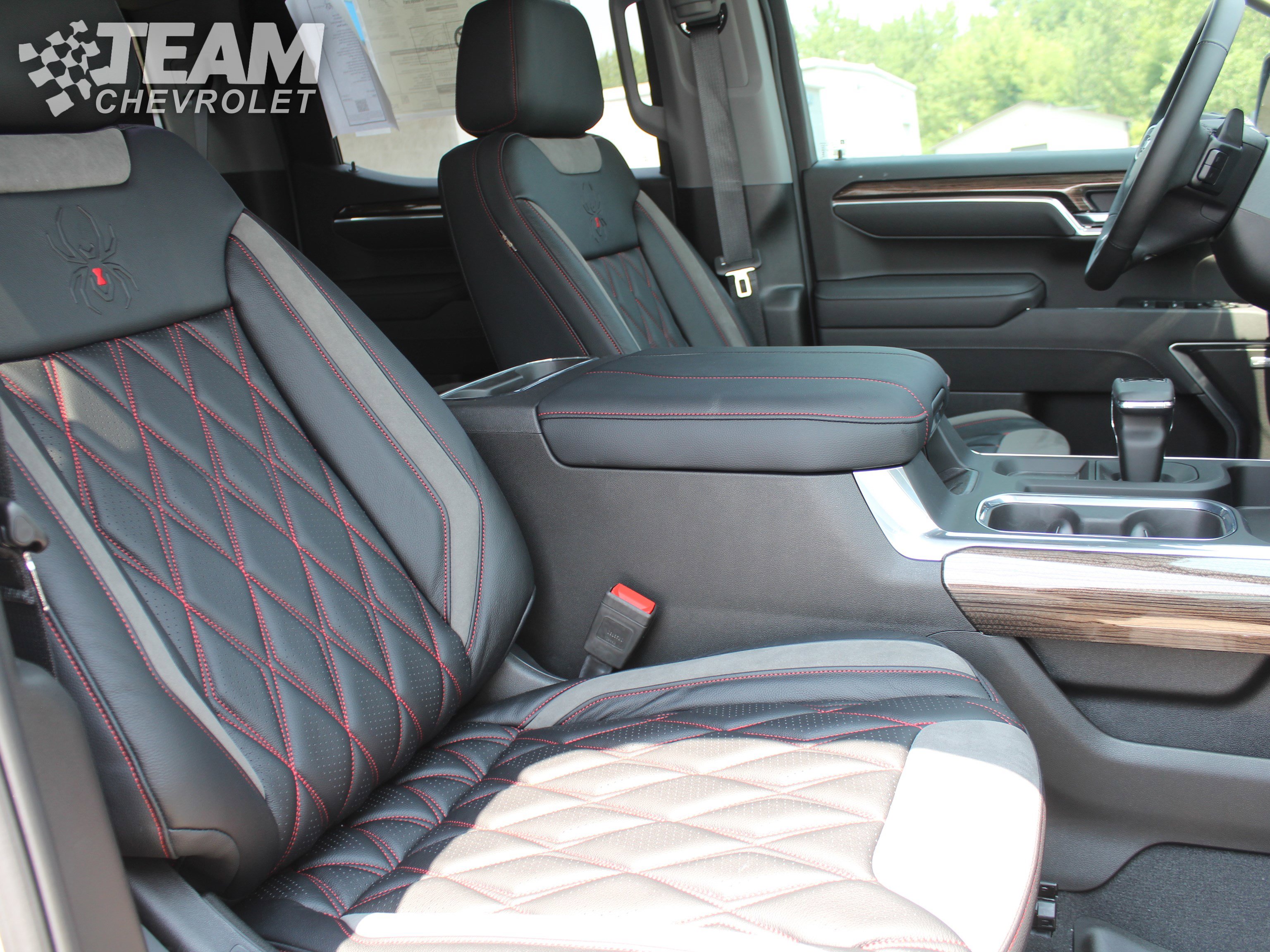 2025 Chevrolet Silverado 1500 RST photo 24