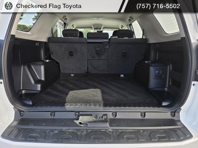 2024 Toyota 4Runner SR5 photo 16