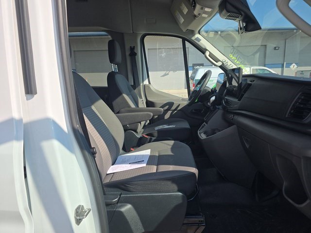 2022 Ford Transit Passenger XLT photo 2