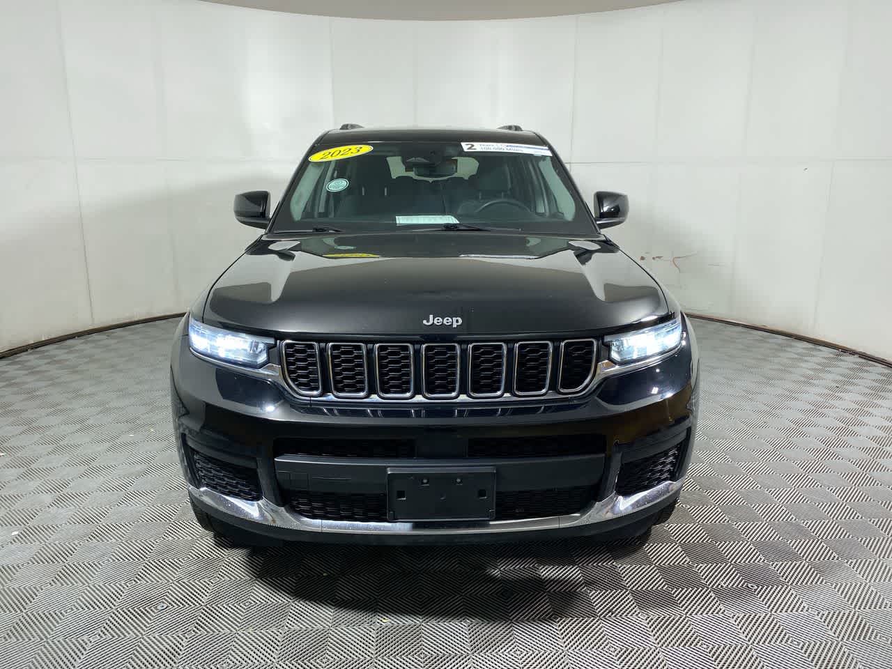 2023 Jeep Grand Cherokee Laredo photo 10