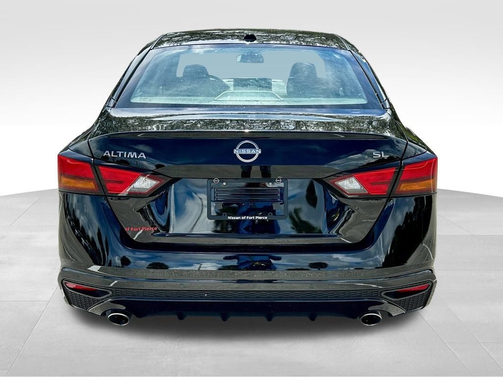 2024 Nissan Altima 2.5 SL photo 5