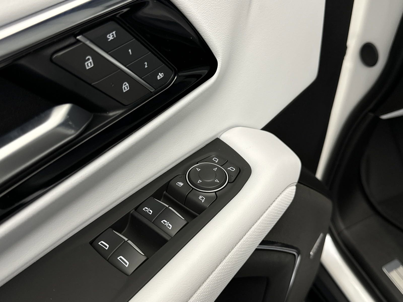 2025 Chevrolet Tahoe Premier photo 10