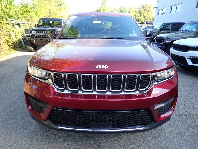 2025 Jeep Grand Cherokee Laredo X photo 6