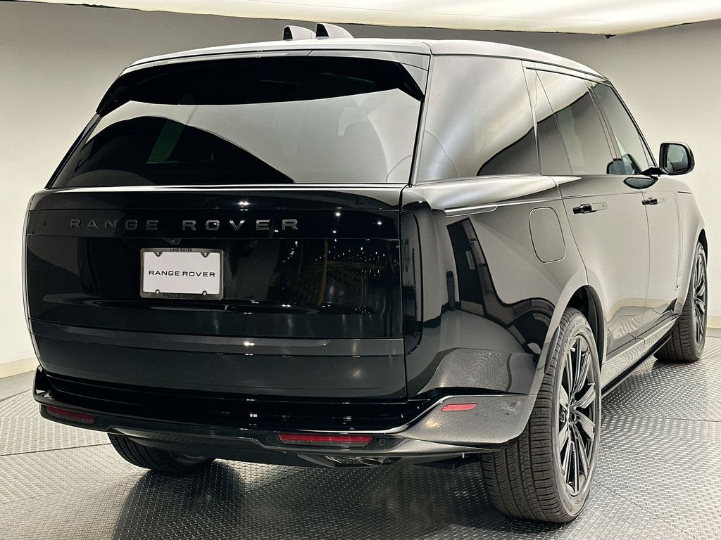 2025 Land Rover Range Rover Autobiography photo 3