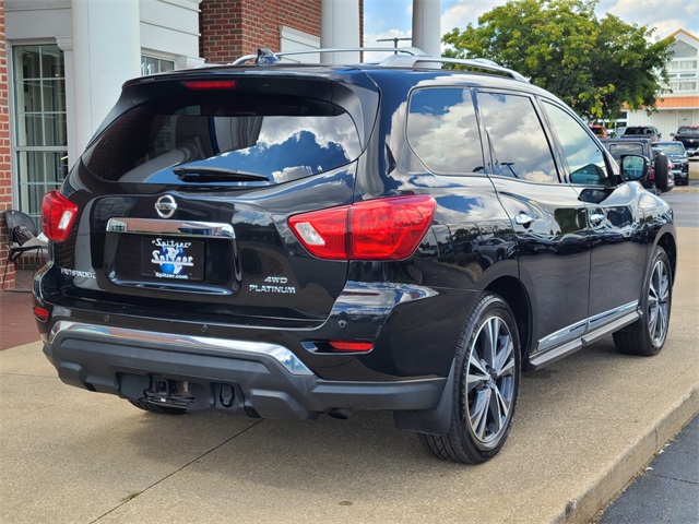 2020 Nissan Pathfinder Platinum photo 4