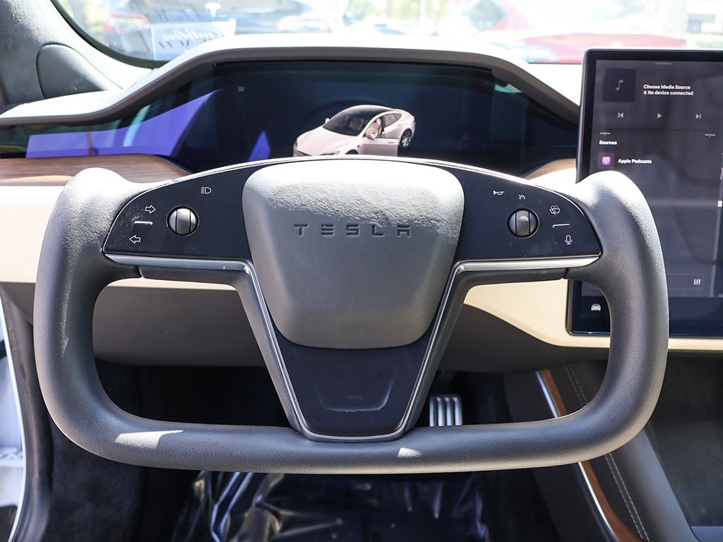 2022 Tesla Model S photo 37
