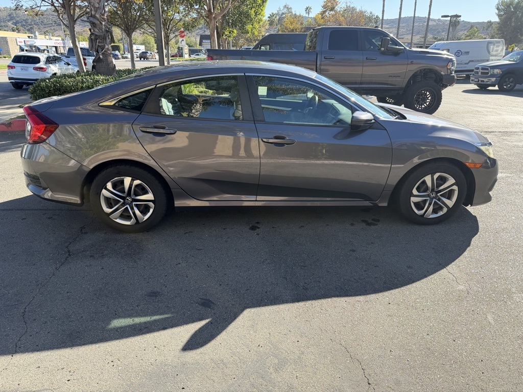 Used 2018 Gray Honda LX image 7