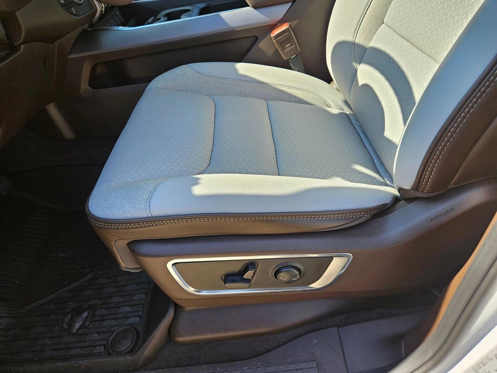 2026 Ram 1500 Laramie photo 4