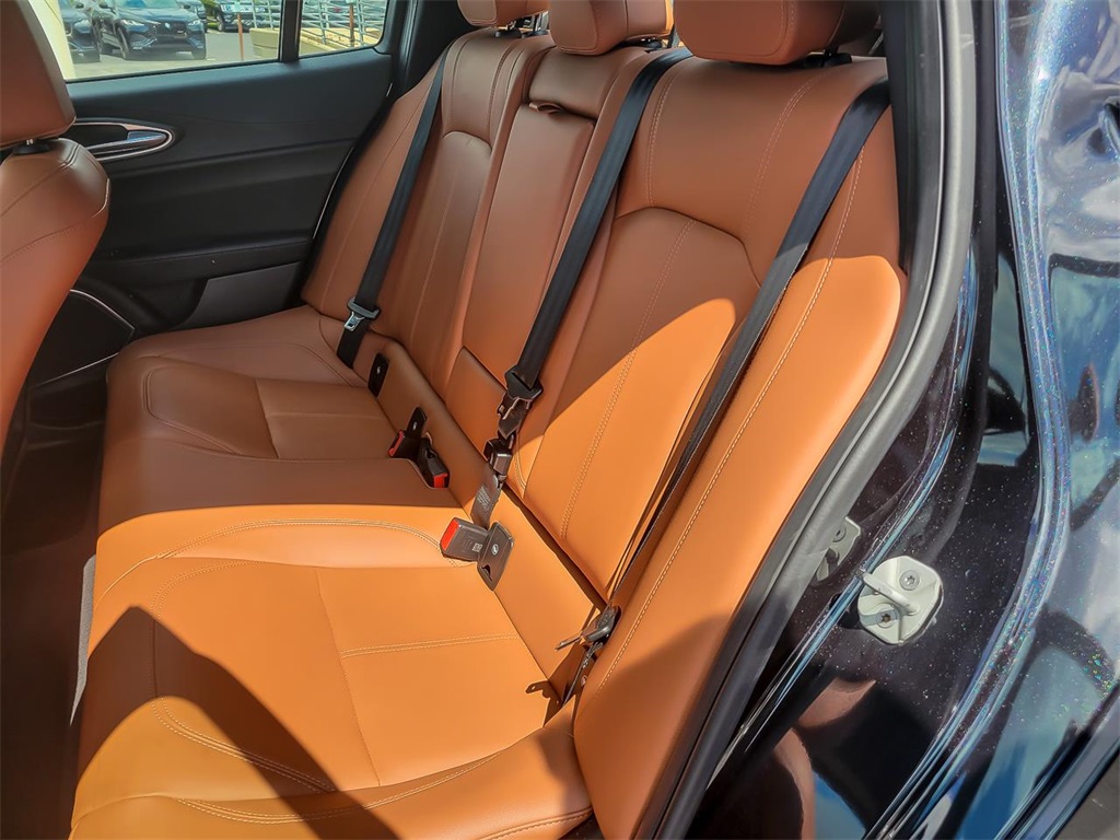 2023 Alfa Romeo Giulia Ti photo 10