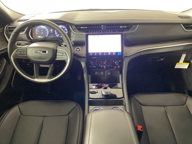 2025 Jeep Grand Cherokee Limited photo 34