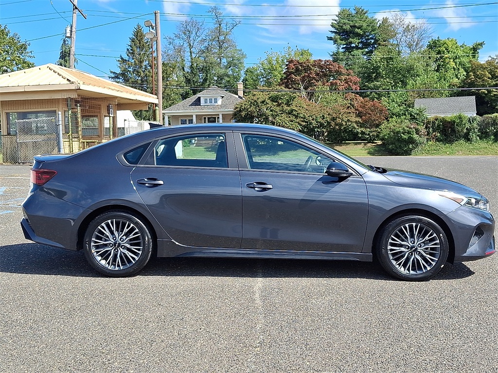 2023 Kia Forte GT-Line photo 7