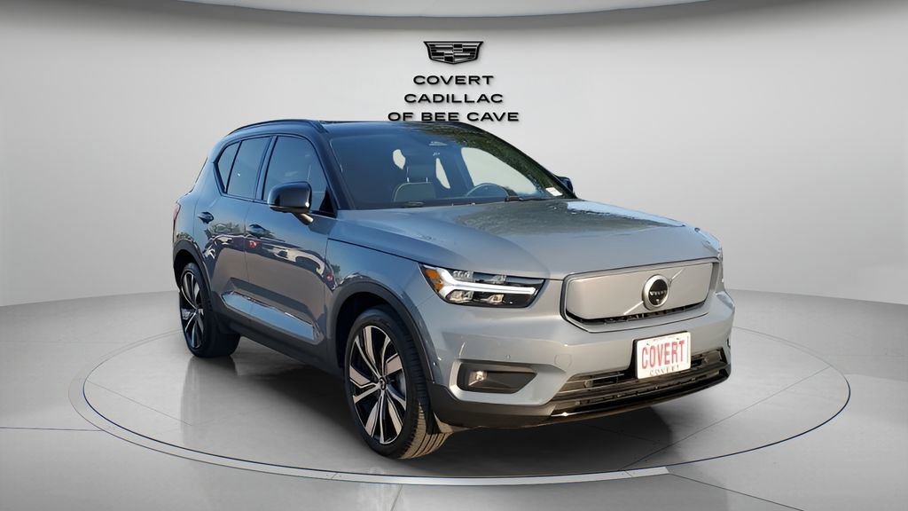 2022 Volvo XC40