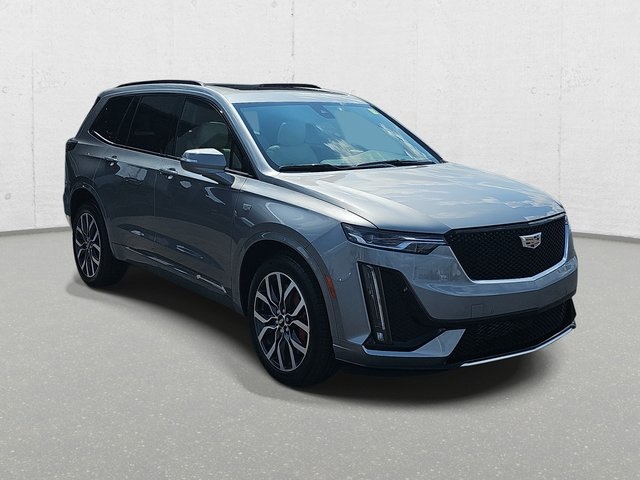 2025 Cadillac XT6 Sport photo 3