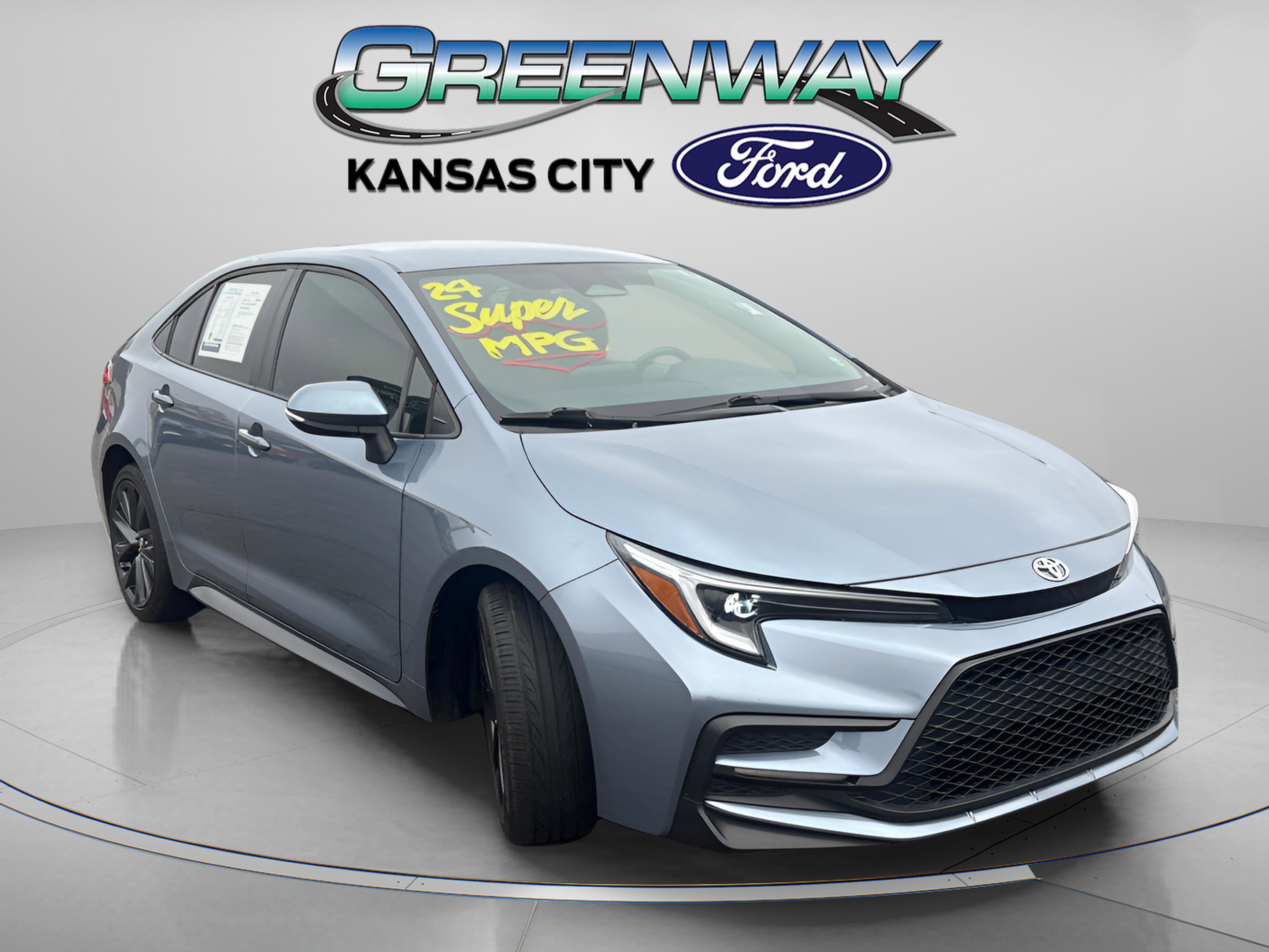 2024 Toyota Corolla SE's photo