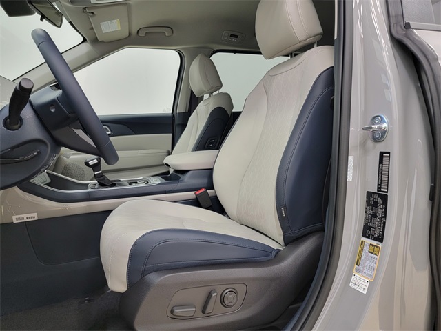 2026 Kia Carnival EX photo 11
