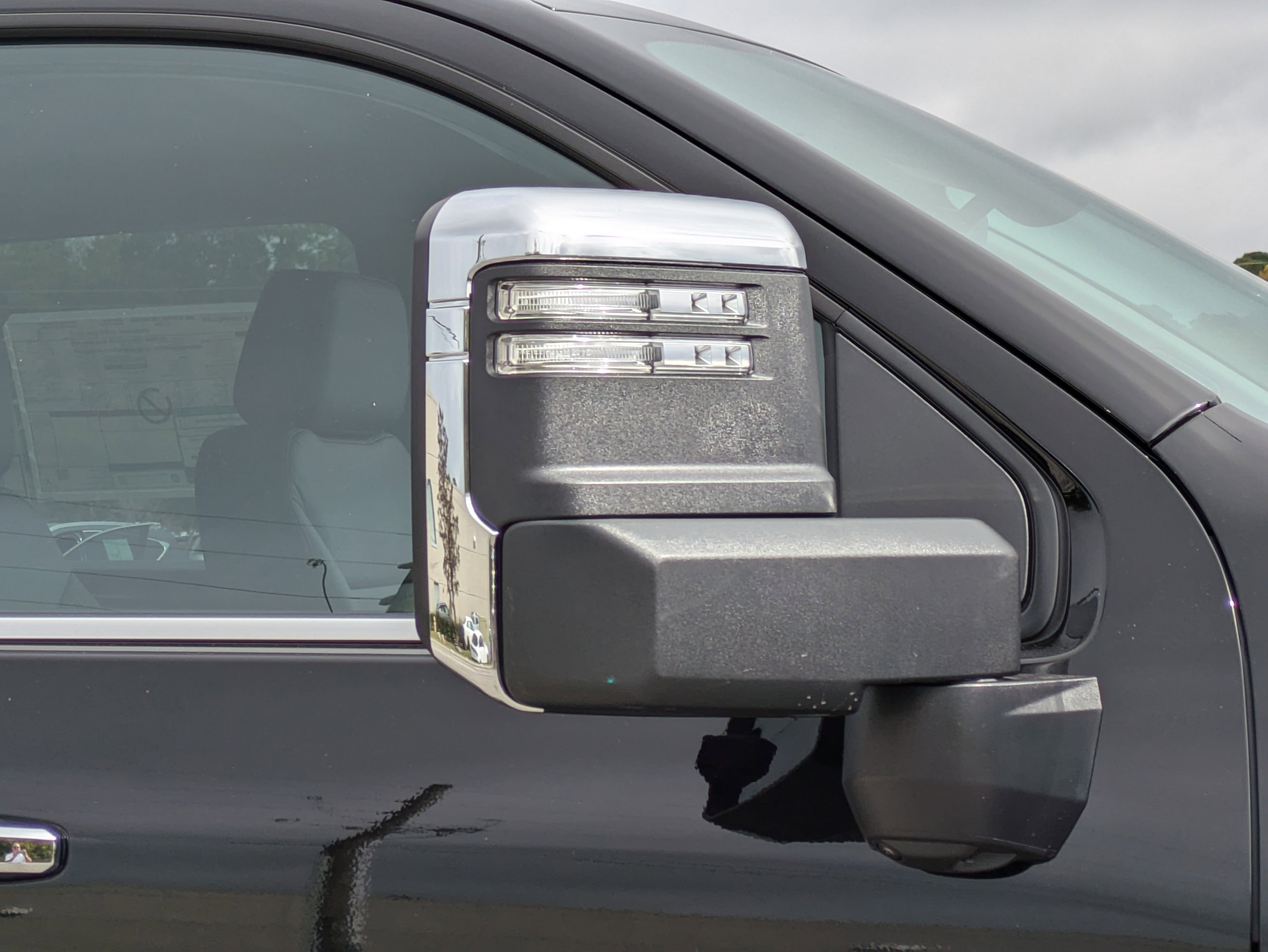 2026 Chevrolet Silverado 2500HD LTZ photo 2