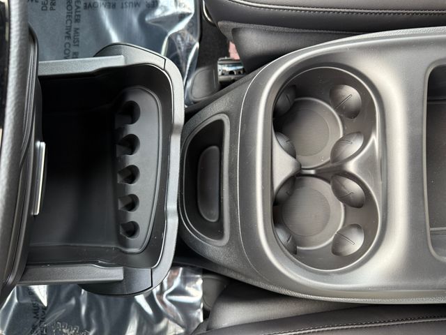 2026 Chrysler Pacifica photo 28