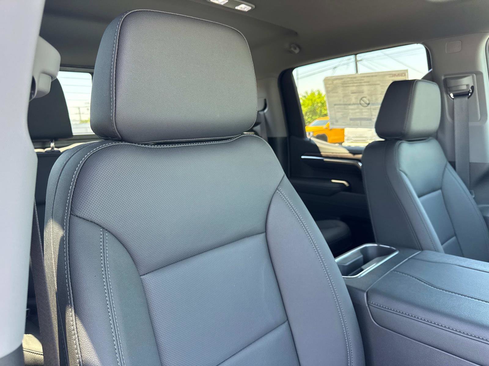 2025 Gmc Sierra 1500 SLT photo 28