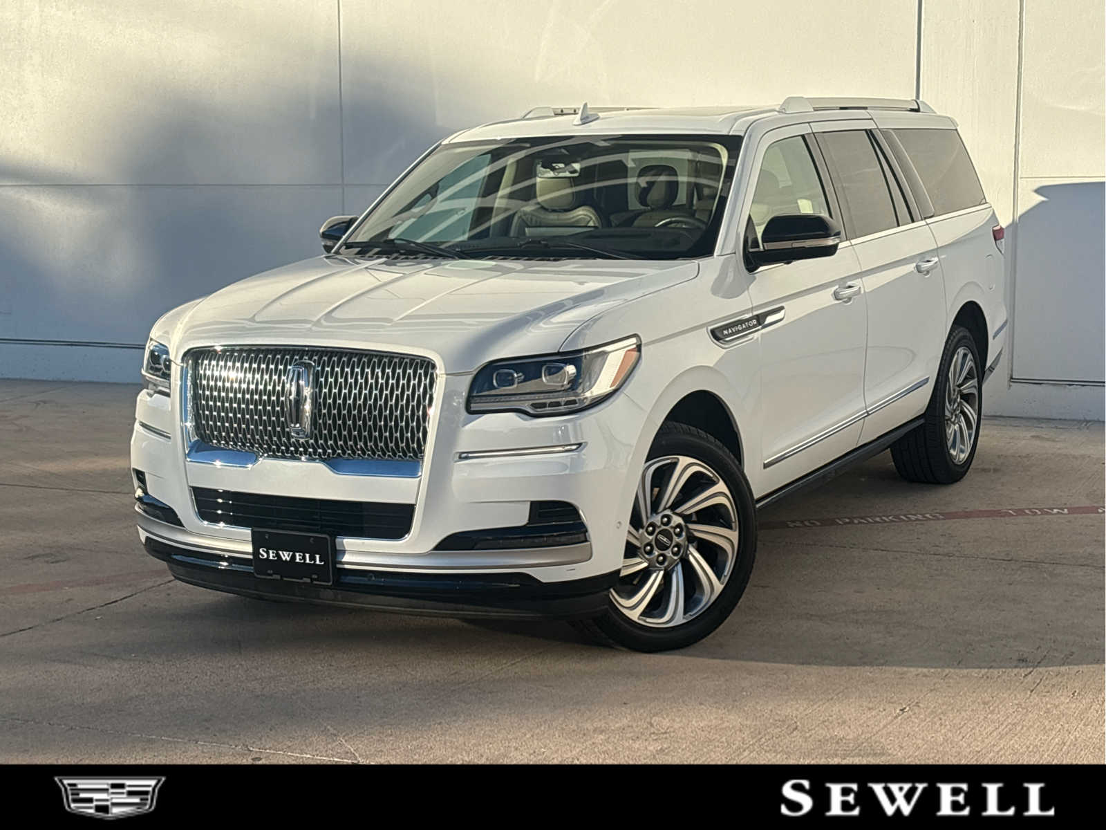 2023 Lincoln Navigator Reserve L's photo