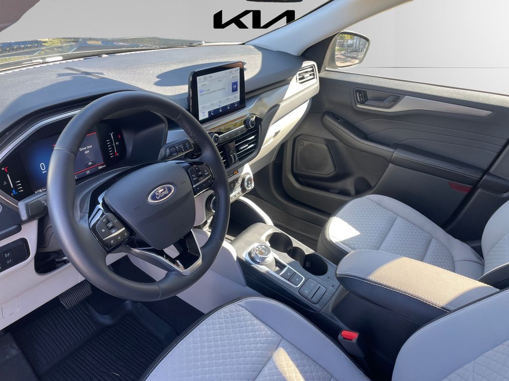2023 Ford Escape Active photo 3