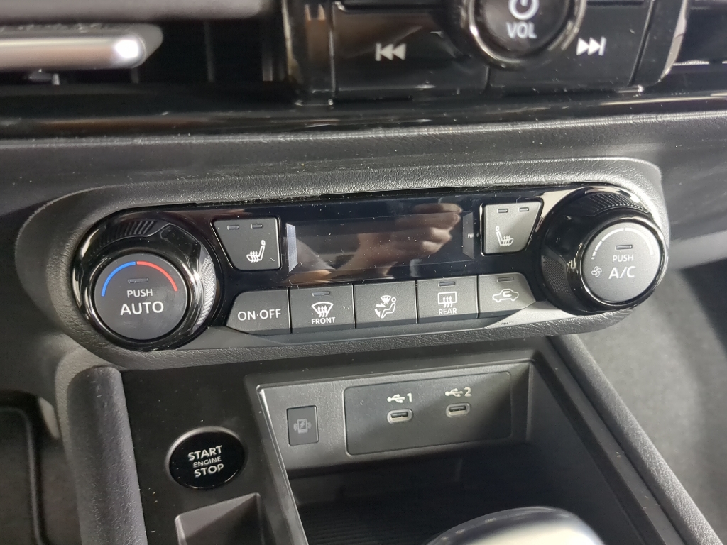2026 Nissan Kicks SV photo 20