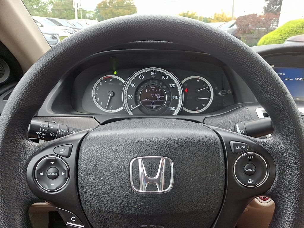 2015 Honda Accord EX photo 19