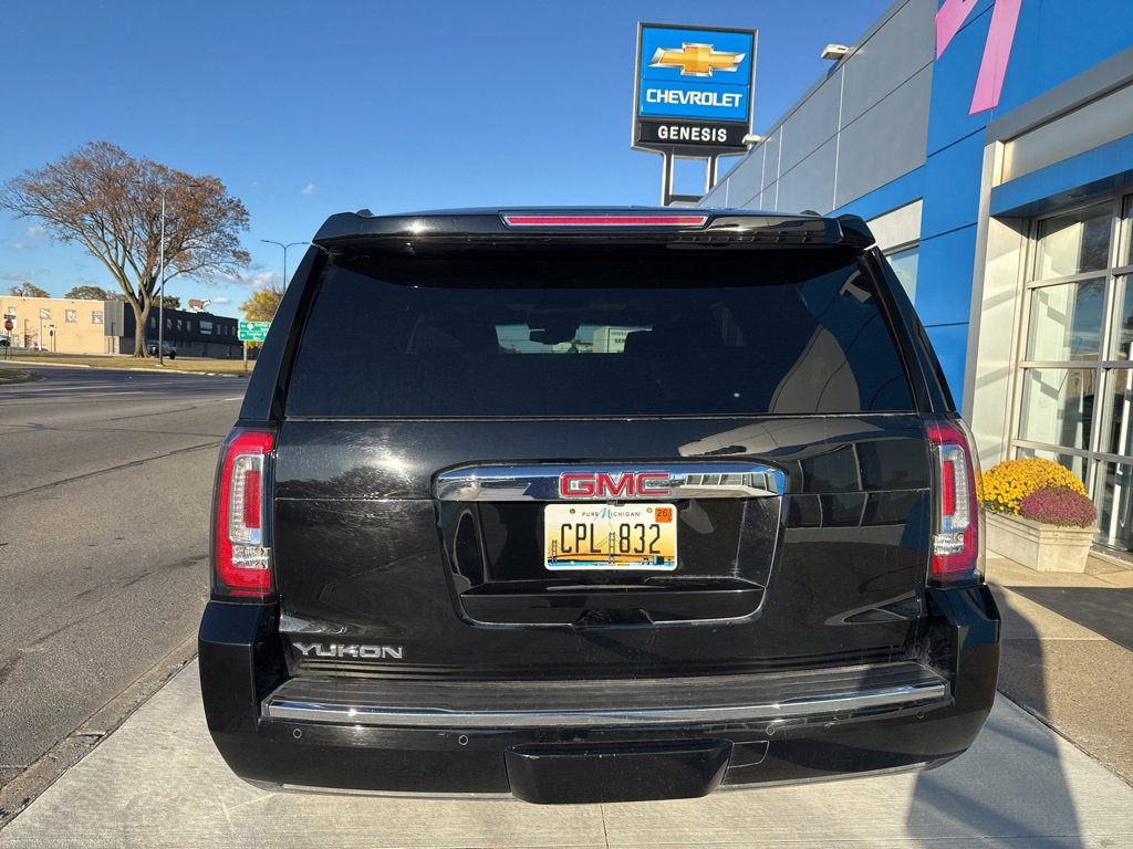 2020 Gmc Yukon Denali photo 2