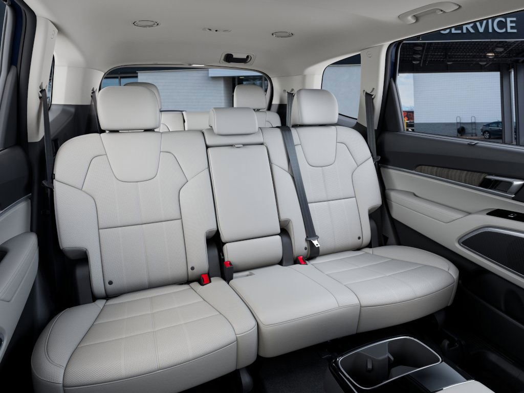 2025 Kia Telluride EX photo 16