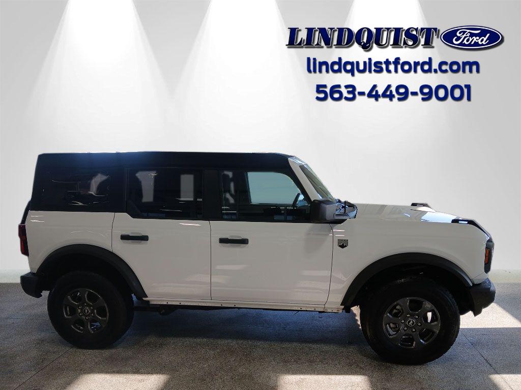 2023 Ford Bronco 4-Door Big Bend's photo