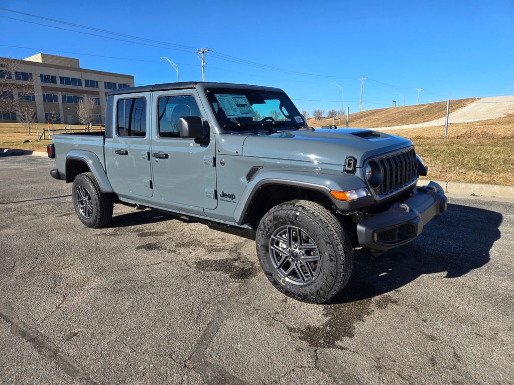 2026 Jeep Gladiator Sport S's photo