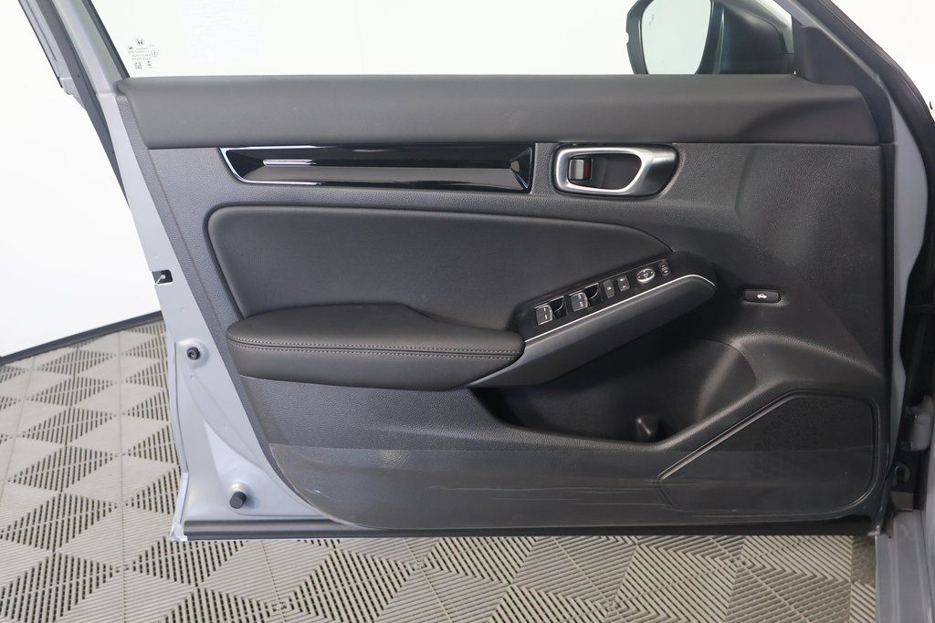 2025 Honda Civic Hybrid Sport Touring photo 7