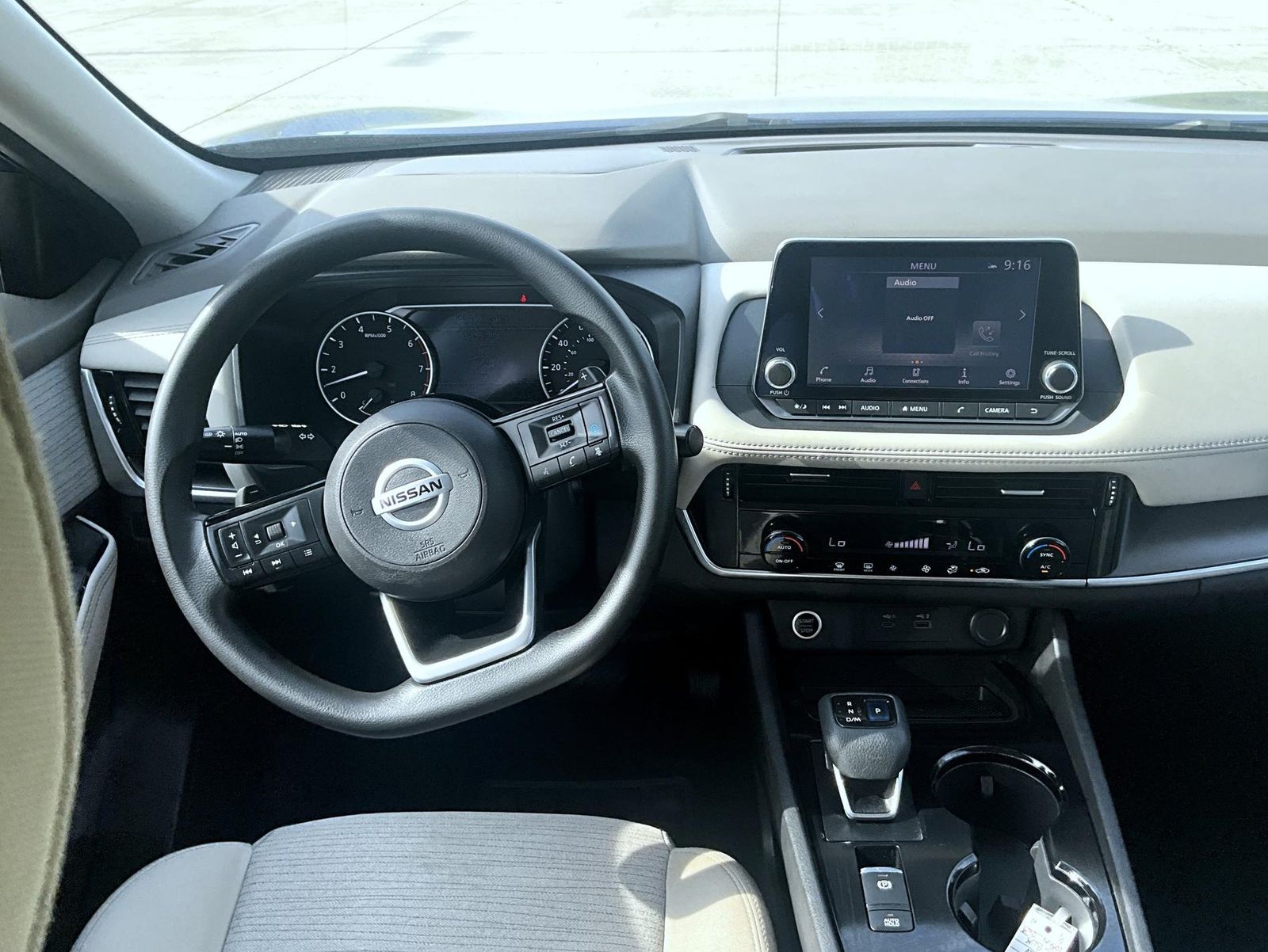 2021 Nissan Rogue SV photo 13