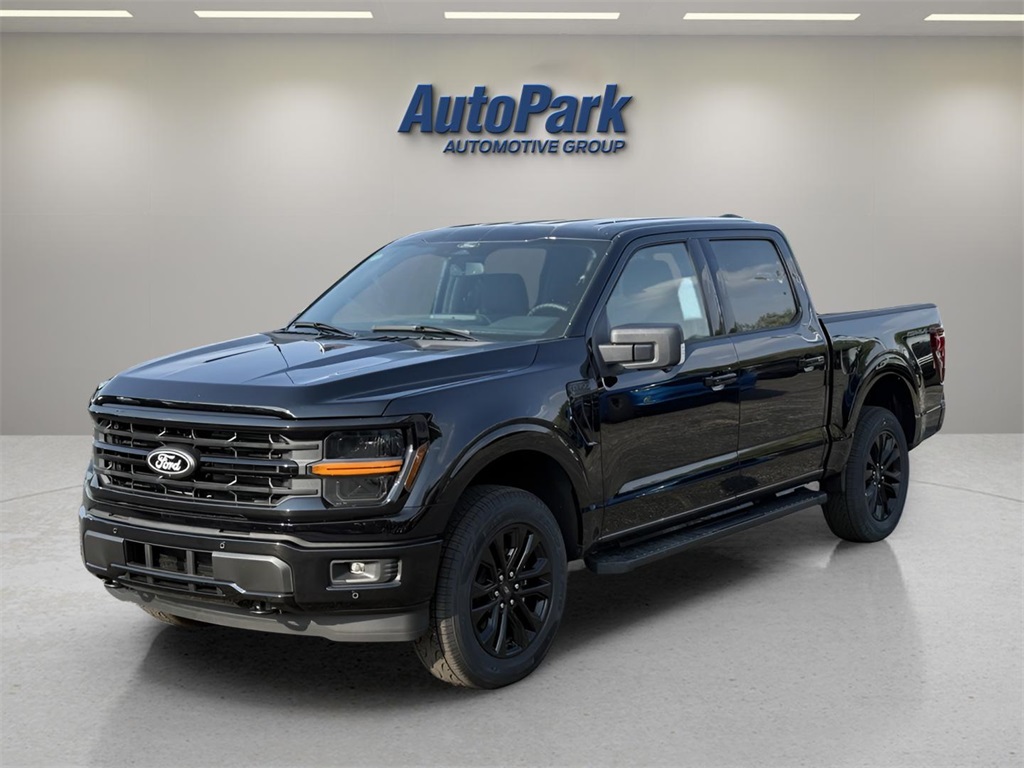 2025 Ford F-150 XLT photo 3