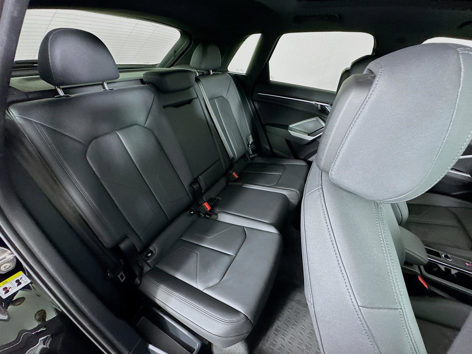 2021 Audi Q3 45 TFSI S line Premium photo 27