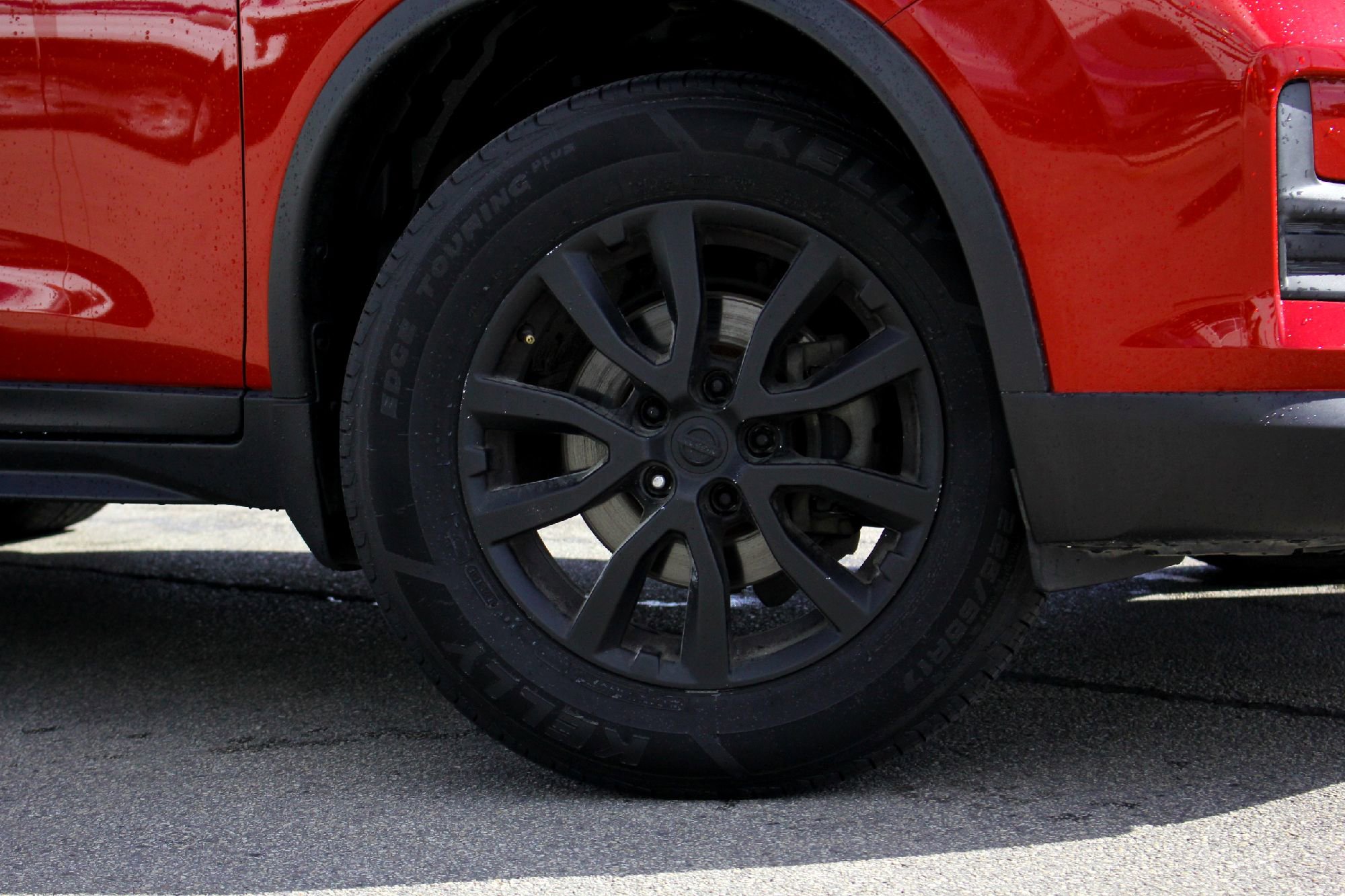 2017 Nissan Rogue SV photo 3