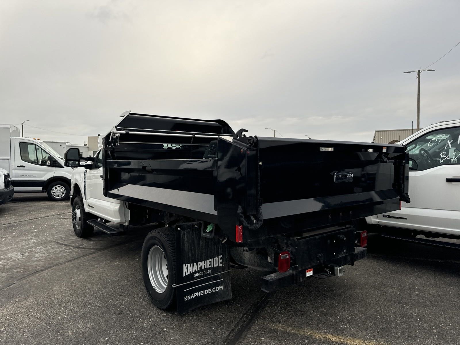 2024 Ford F-350 XL photo 4