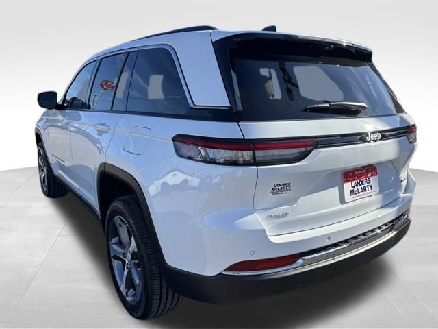 2025 Jeep Grand Cherokee Limited photo 4