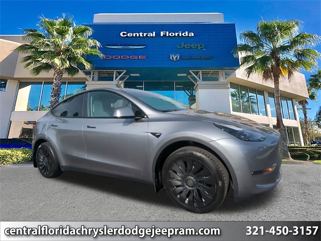 2024 Tesla Model Y Long Range's photo