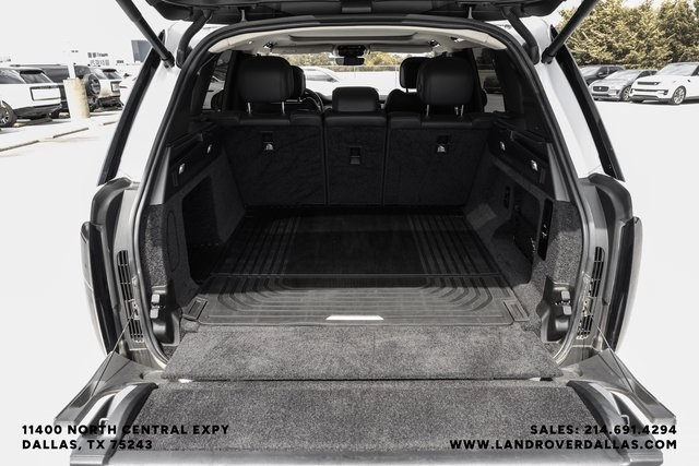 2023 Land Rover Range Rover SE photo 49