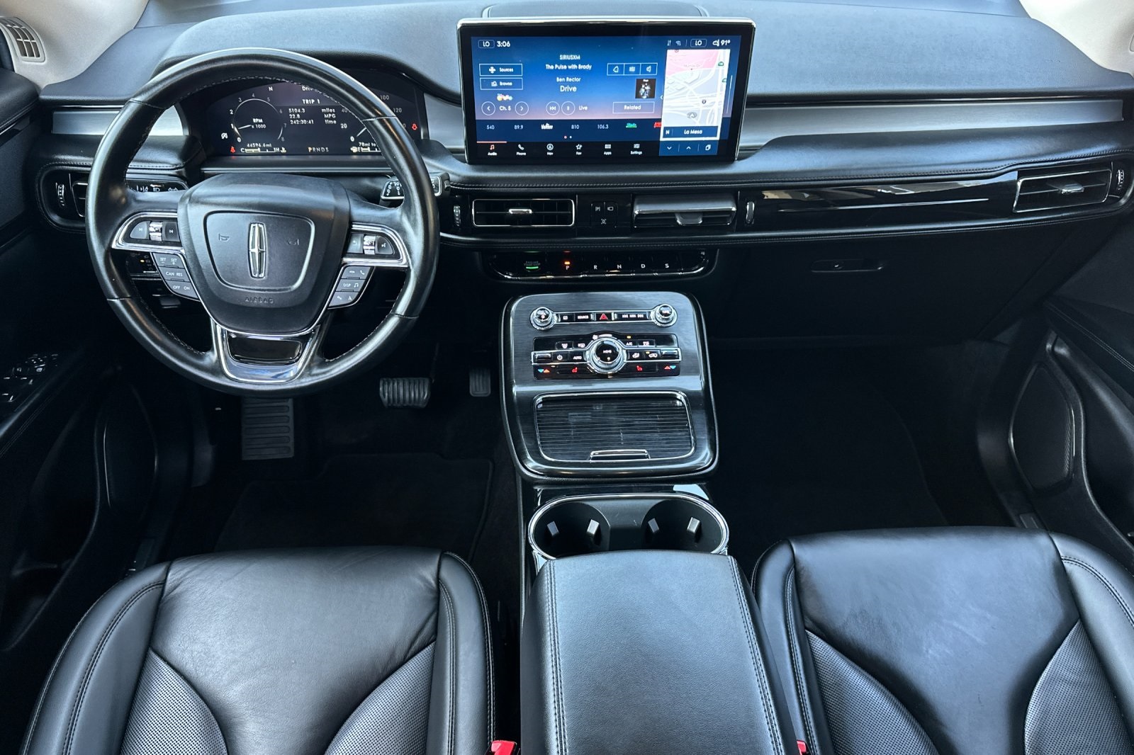 2021 Lincoln Nautilus Standard photo 8