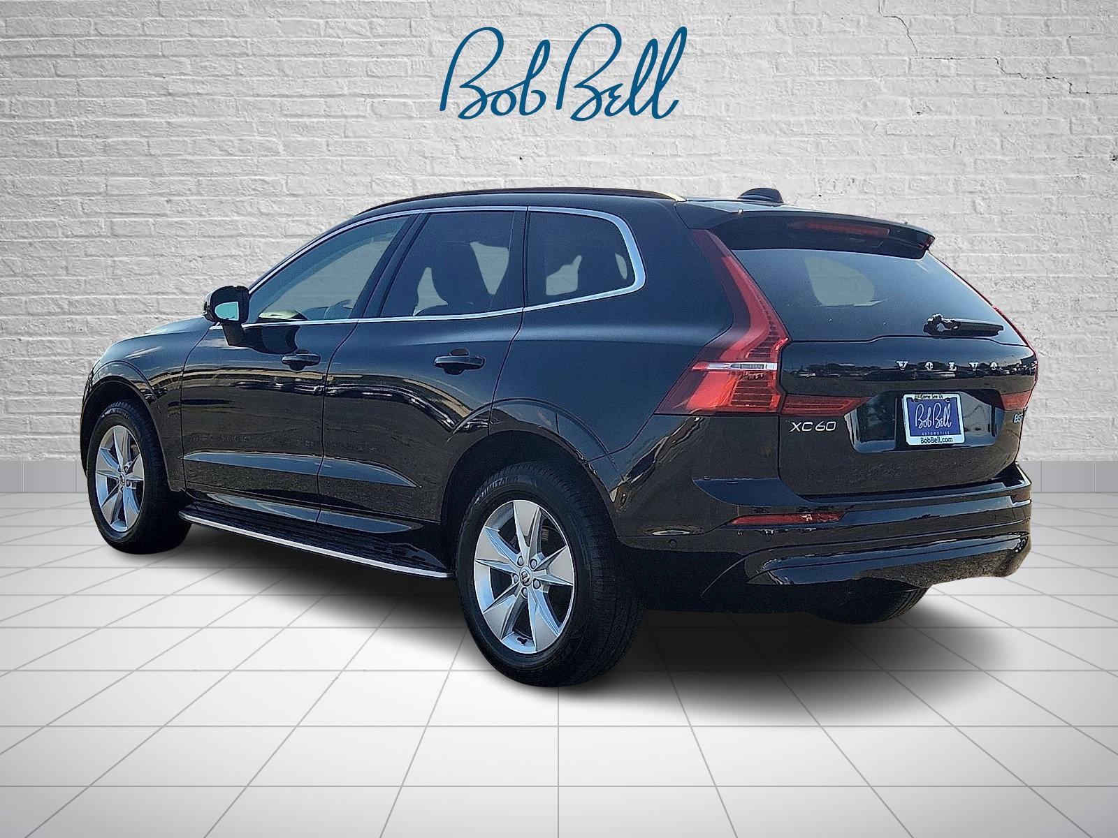 2022 Volvo XC60 B5 Momentum photo 4