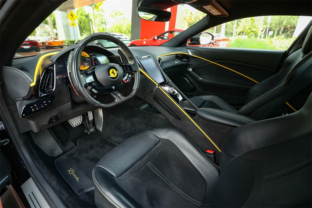2023 Ferrari Roma Base photo 31