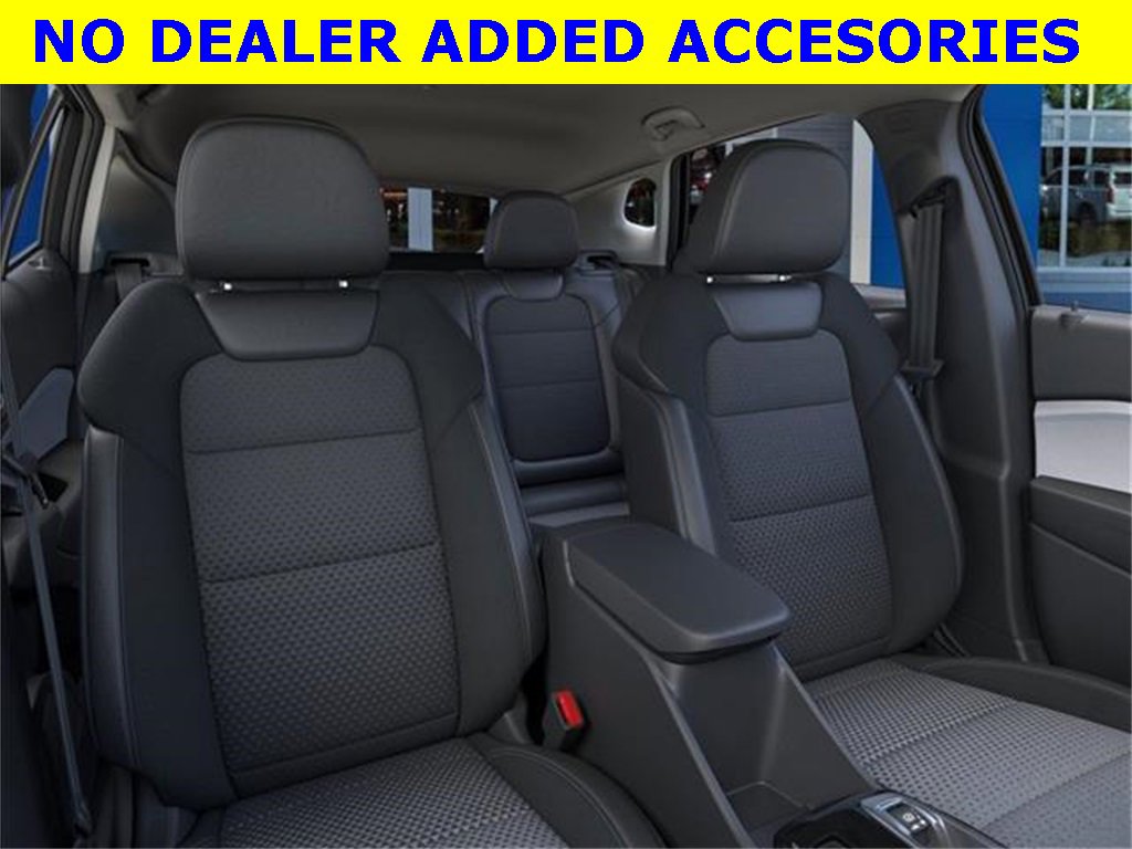 2025 Chevrolet Trax LT photo 13